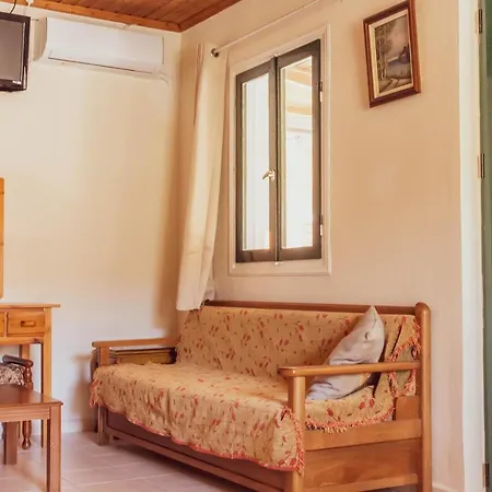 Apartahotel Apagio Mikros Gialos