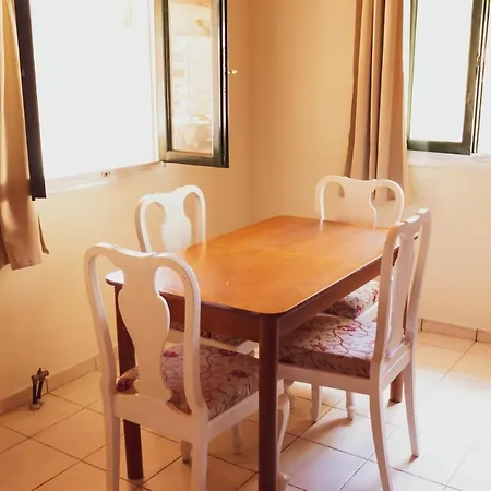 Apagio 4*
