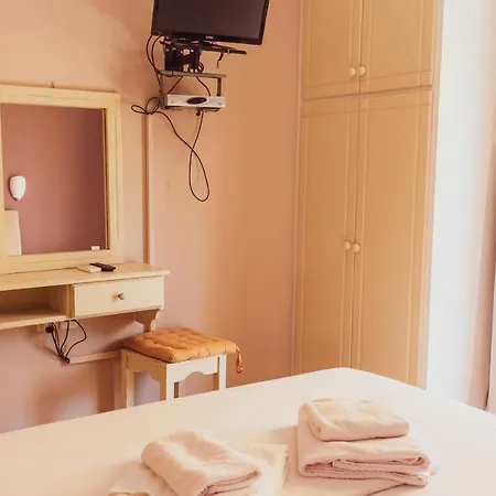 Apart-hotel Apagio Mikros Gialos