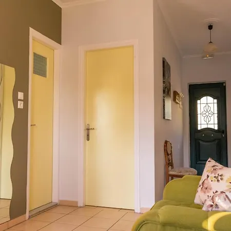 Apagio 3* Mikros Gialos